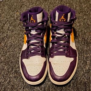 Air Jordan 1 High Strap "Grand Purple"